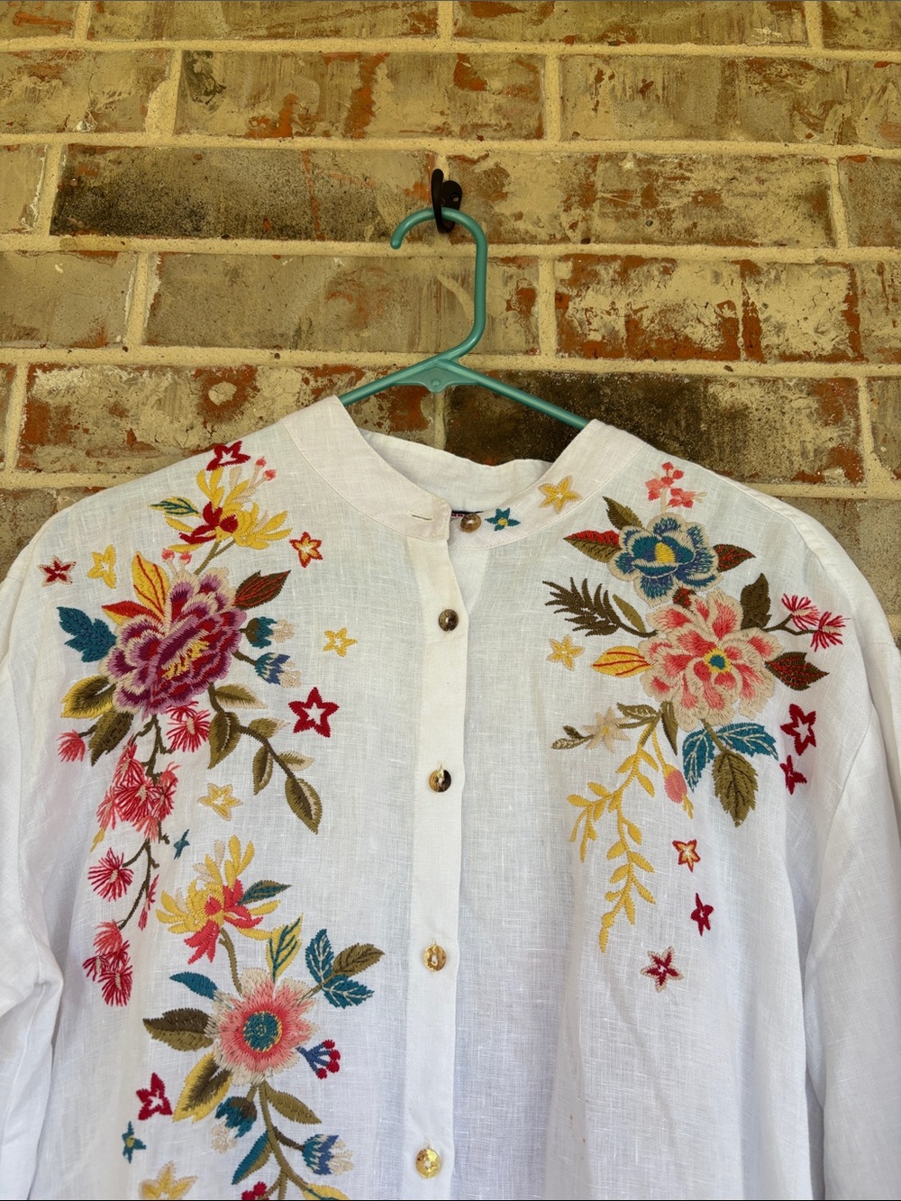 Johnny Was Amara Floral Embroidered Mandarin Collar Long Sleeve Linen Shirt - Picture 4 of 7